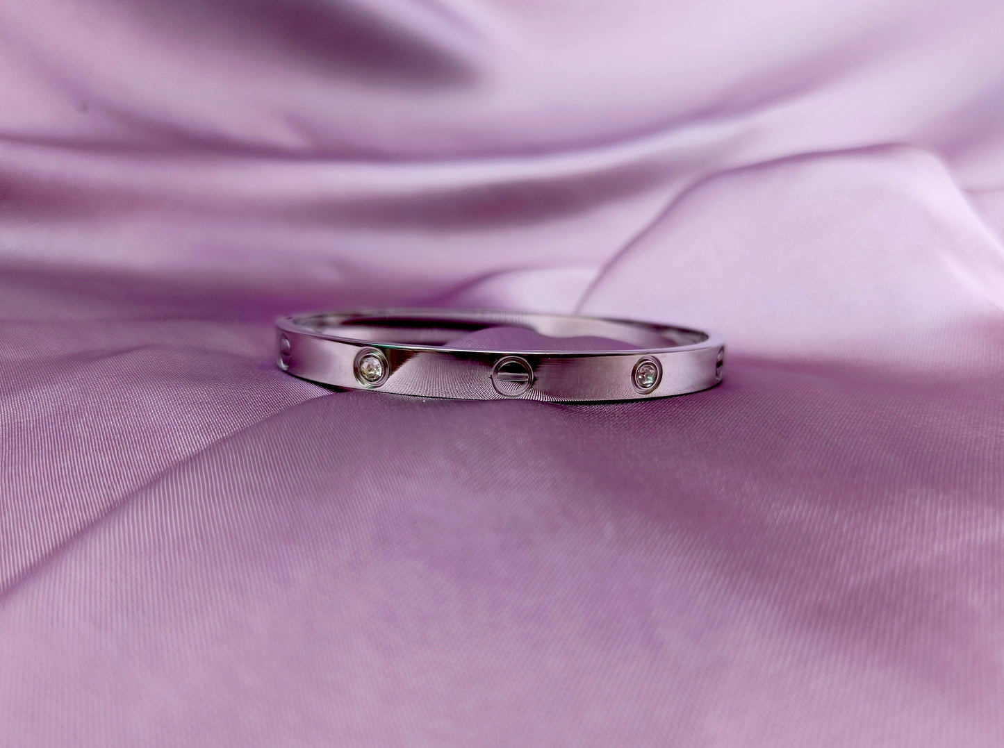 Cartier Diamond Love Bracelet White